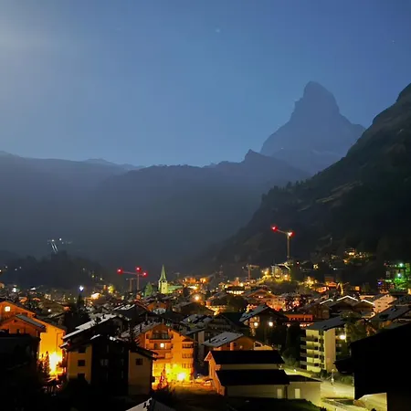 Capri Matterhorn View Апартаменты Церматт