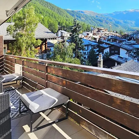 Capri Matterhorn View Апартаменты Церматт